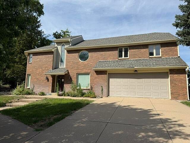 1st image of 44 Ginger Woods Rd