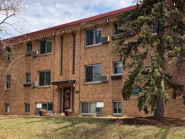 2333 Priscilla St APT 1, Saint Paul, MN 55108