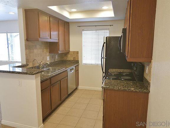 5th image of 3958 Iowa St Unit 6