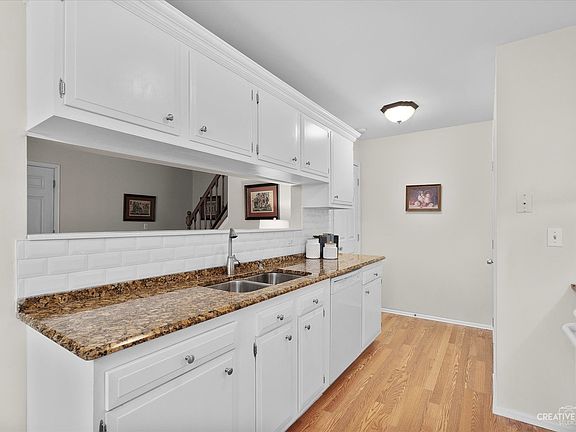 5th image of 1230 Bunker Hill Ct APT B