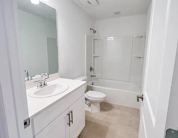 3639 Davenport Creek Ct — Photo 10