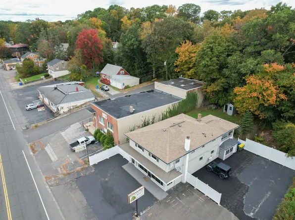 911 Meriden Road, Waterbury, CT 06705