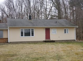 548 E Howe Rd, Tallmadge, OH 44278