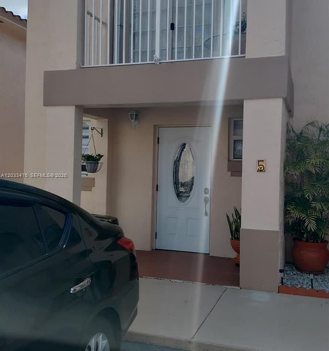 1st image of 507 W 68th St APT 5