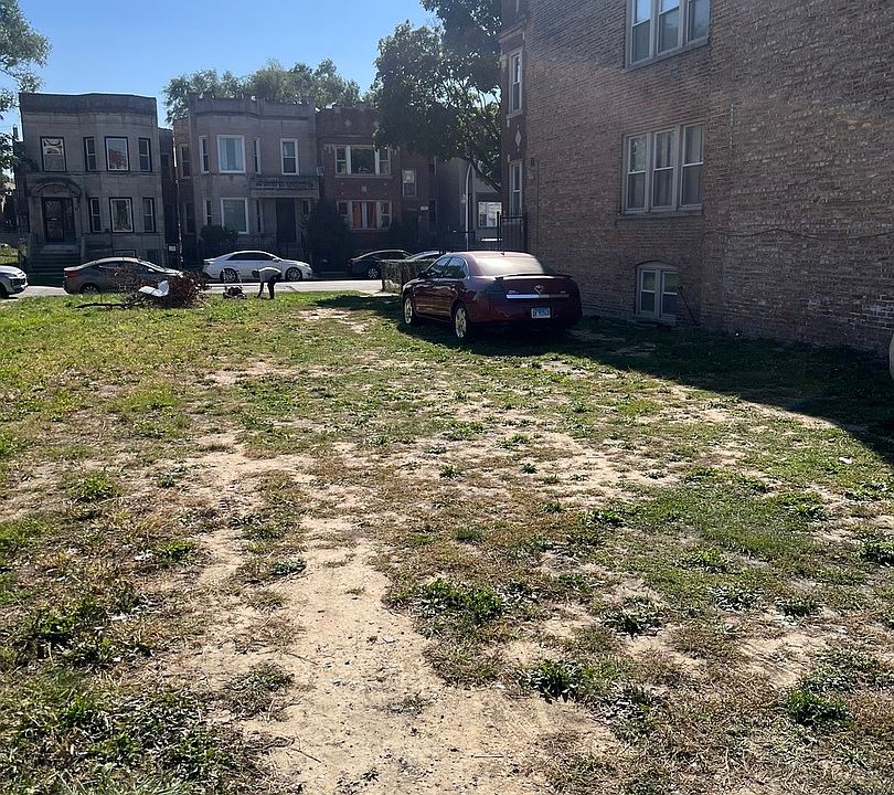 2nd image of 4316 W Monroe St