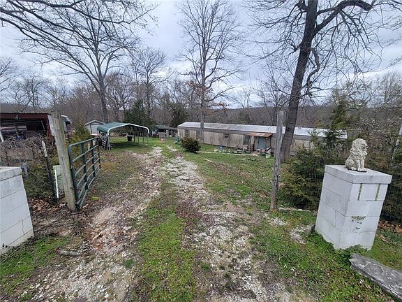 3rd image of 13082 Douglas Cir #7