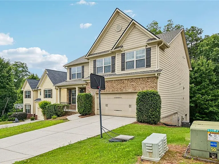 355 Morgans Creek Ct NW — Photo 2