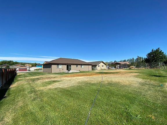 3rd image of 113 Saratoga Ln