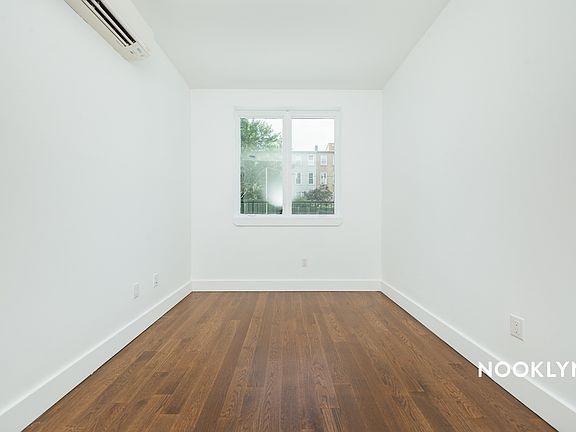 5th image of 115 Clifton Pl #1M
