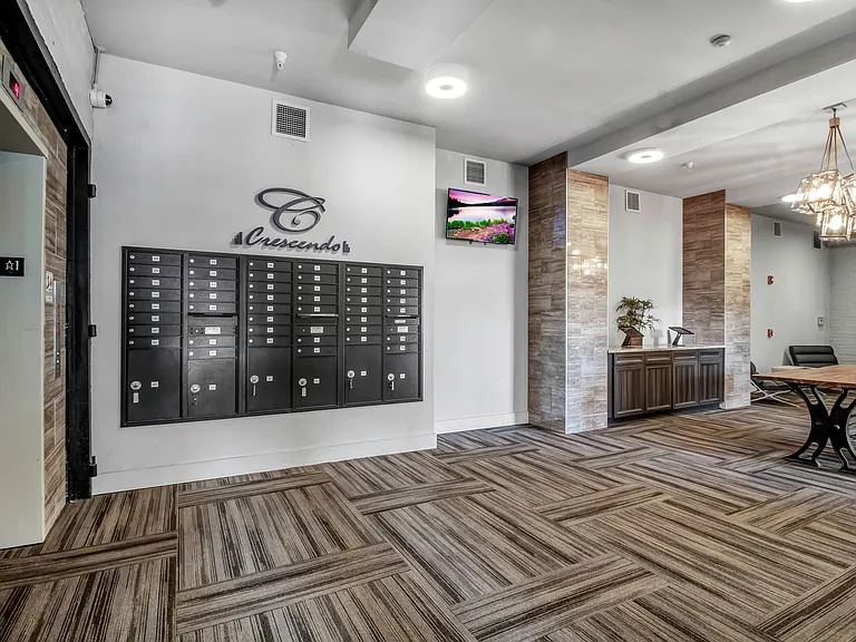Crescendo Loft Apartments — Photo 44