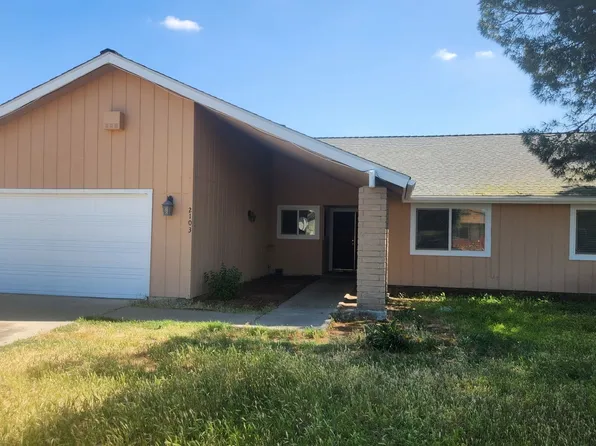 2103 Beechwood Ct, Hanford, CA 93230