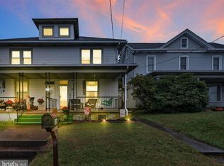 303 Gap St, Valley View, PA 17983