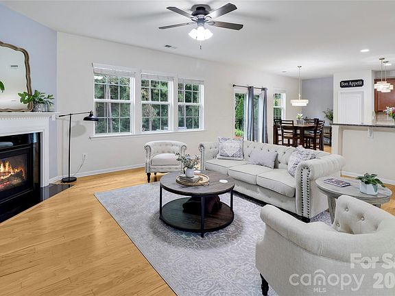 2nd image of 6961 Liverpool Ct