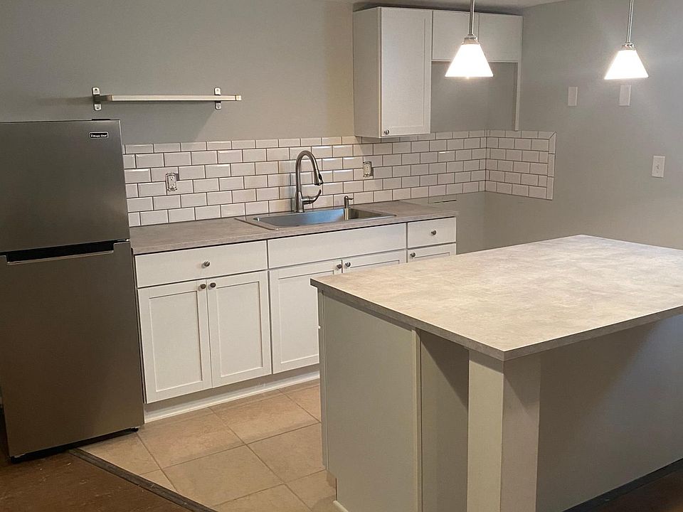 1st image of 3571 Zumstein Ave #5
