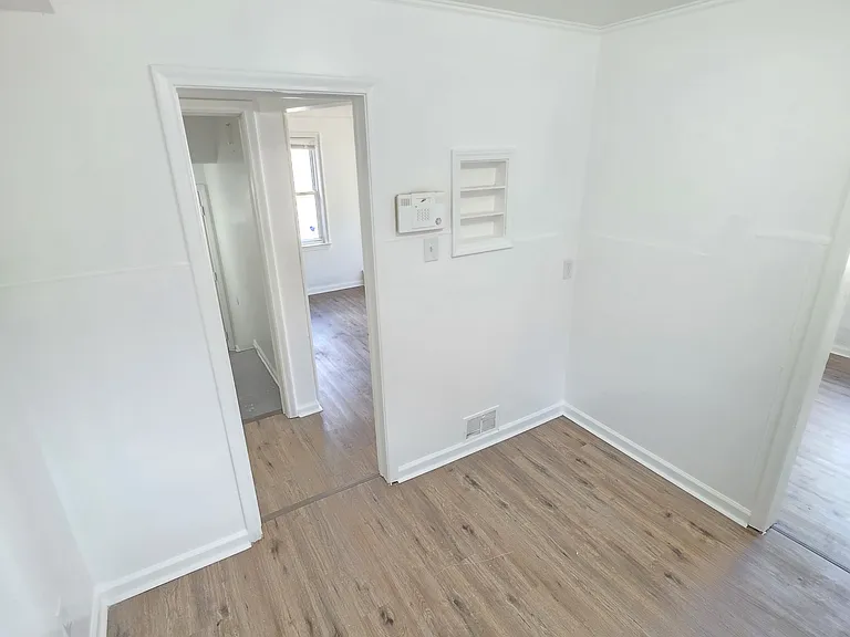 19361 Shaftsbury Rd — Photo 18