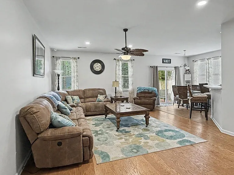 9406 Night Harbor Dr — Photo 5