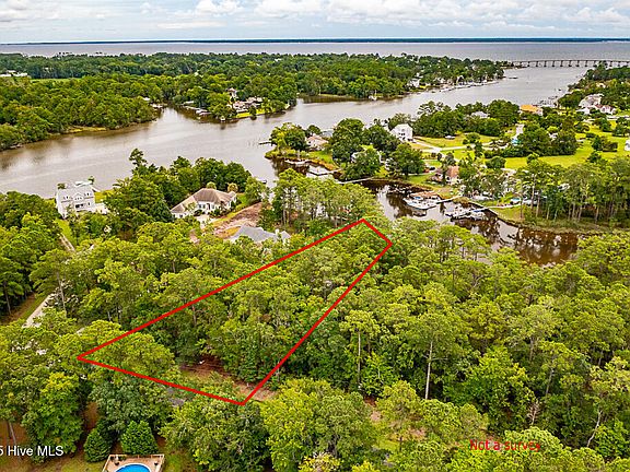 3rd image of 398 Smith Creek Road