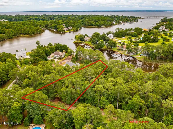 398 Smith Creek Road, Oriental, NC 28571