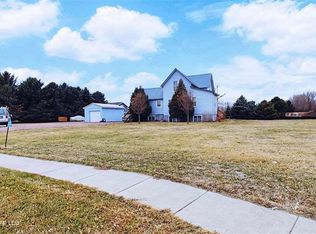 3501 S Infield Ave, Sioux Falls, SD 57110