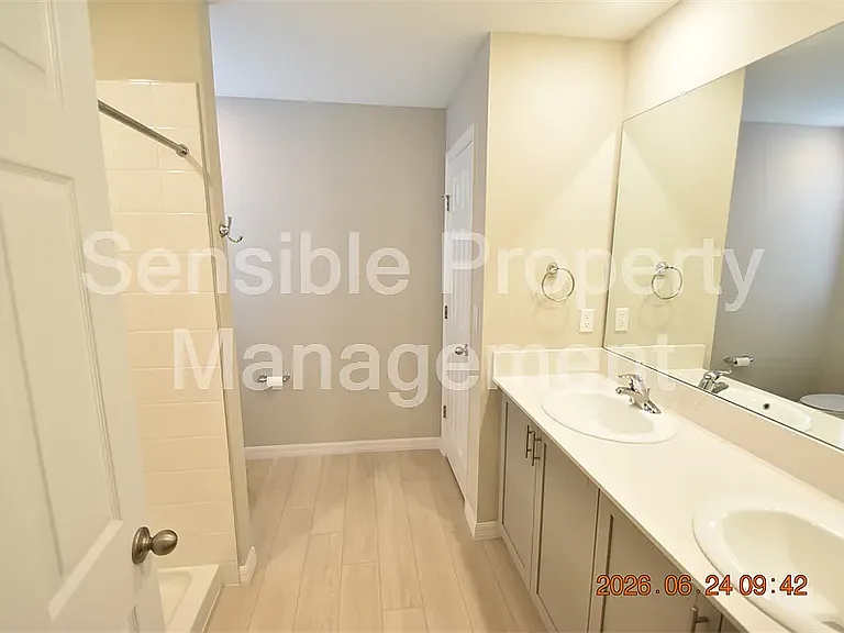 14468 Meadow Bird Ave — Photo 32