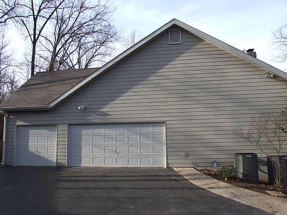 4th image of 2412 Redbud Valley Ct
