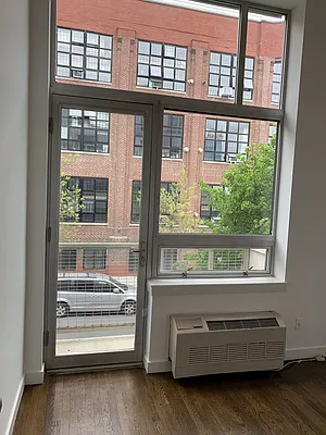 Rented by Carnegie Management Inc | media 19