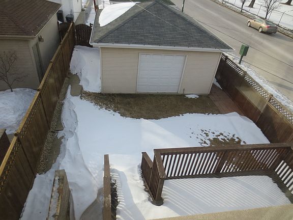 3rd image of 3558 N Natoma Ave