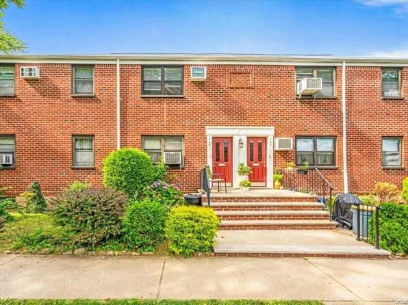 17-36 166th Street #4-151, Whitestone, NY 11357