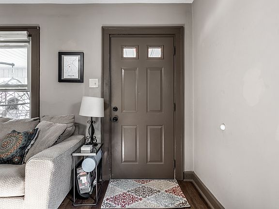 5th image of 631 E 56th St #1