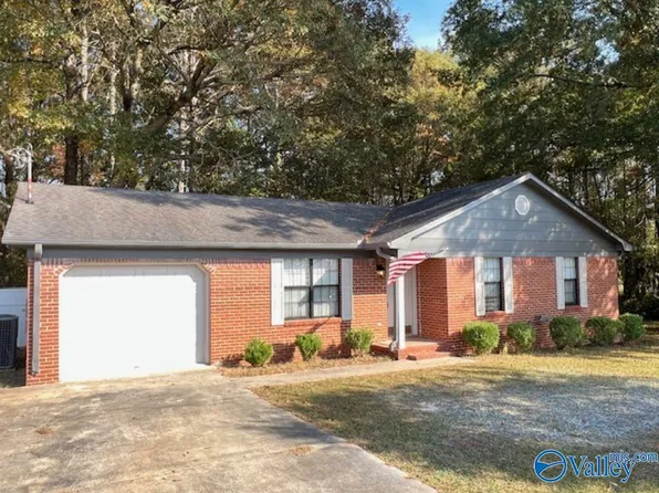 262 Peachtree Rd, Hartselle, AL 35640