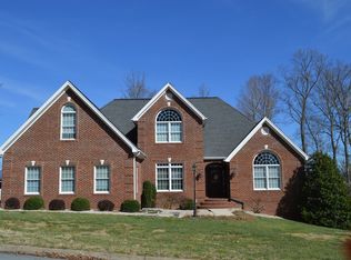 209 Cheshire Ln, Piney Flats, TN 37686