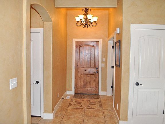 2nd image of 3805 S Boulder Creek Ln