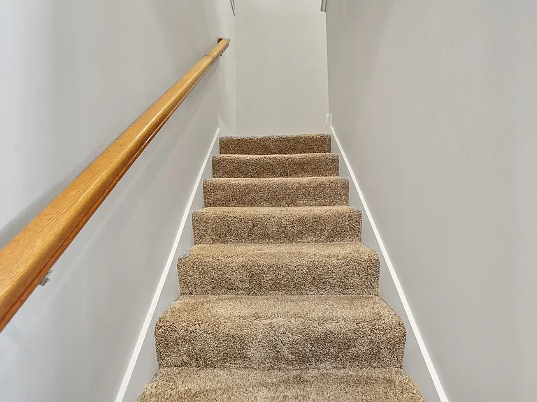 704 Kendal Ct — Photo 23