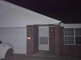 36 Holly Dr #B, Bentonville, AR 72712