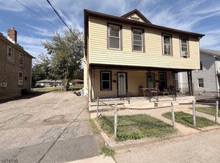 17 Stoll St, Netcong, NJ 07857