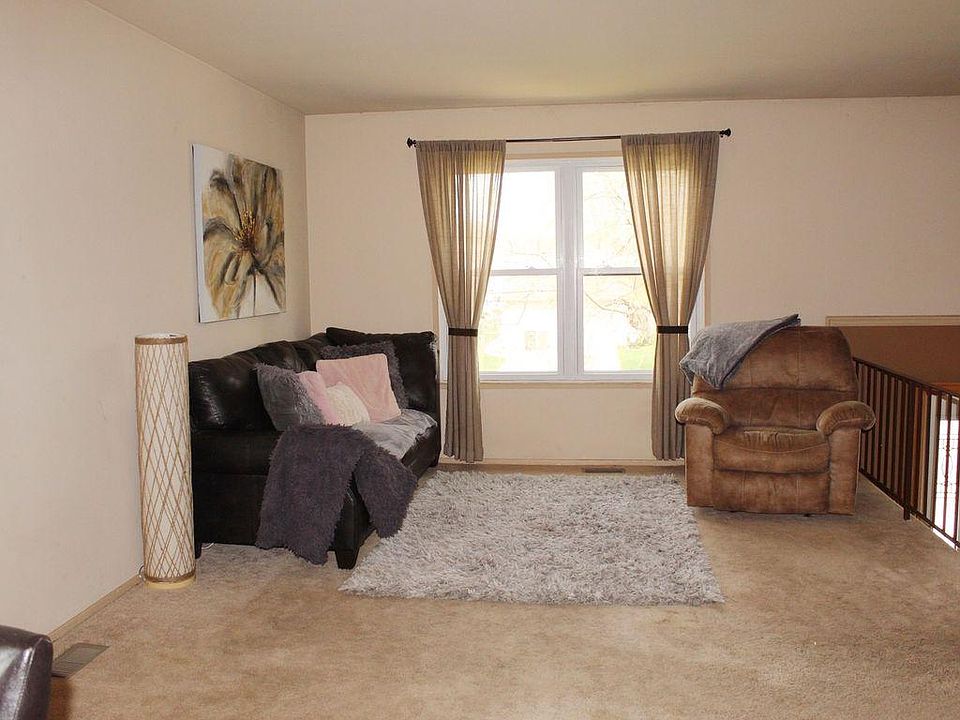 1st image of 20754 S Birchwood Ln