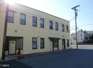 10 Blue Ridge Ave APT 1, Front Royal, VA 22630