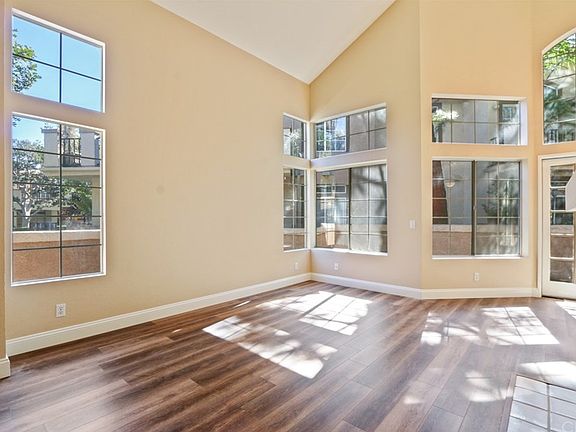 3rd image of 109 Montara Dr