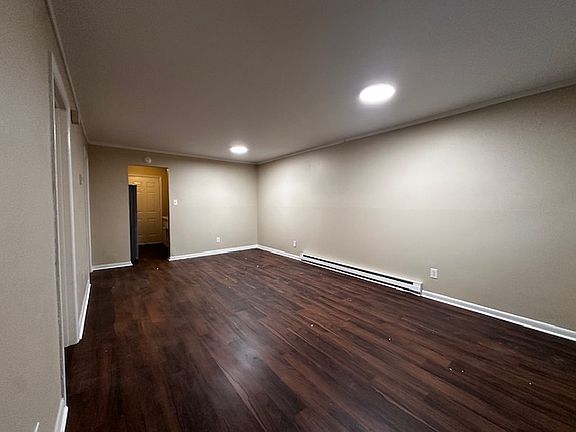 2nd image of 3304 Martin Ave APT D