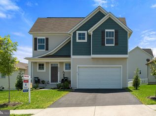 10255 Spring Iris Dr, Bristow, VA 20136