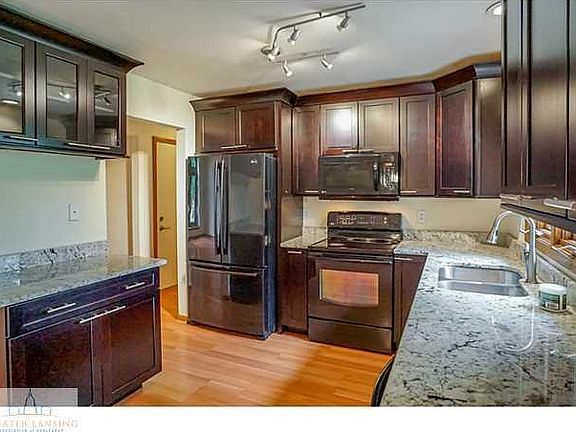 5th image of 4258 Graystone Dr