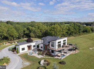 1744 Lord Fairfax Hwy, Berryville, VA 22611