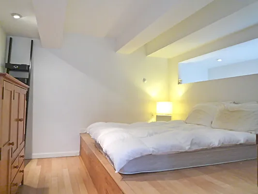 Rented by New York Residence | media 51