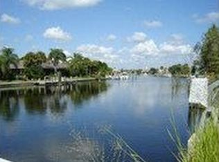 945 Bowline Dr, Vero Beach, FL 32963