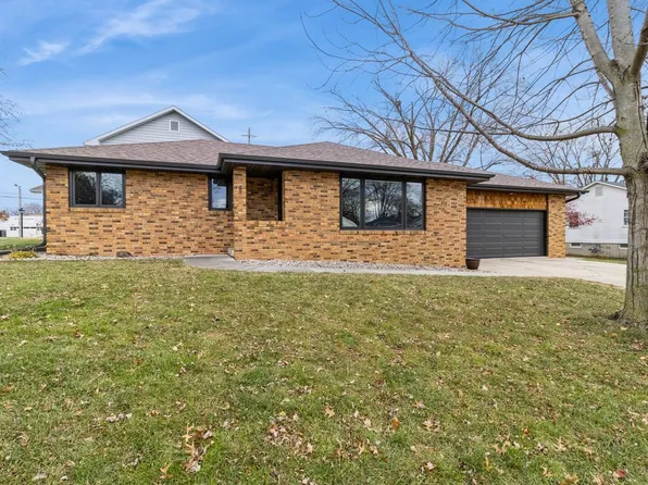 406 F Ave, Nevada, IA 50201