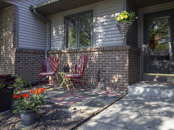 5th image of 1693 Lakeview Dr