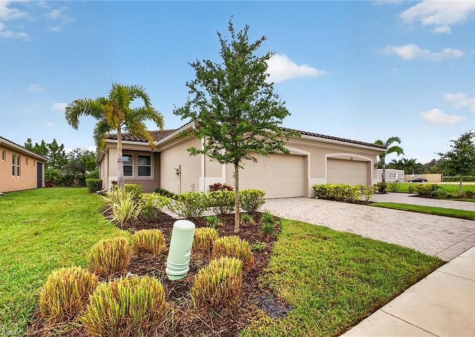 2nd image of 10371 Bonavie Cove DR