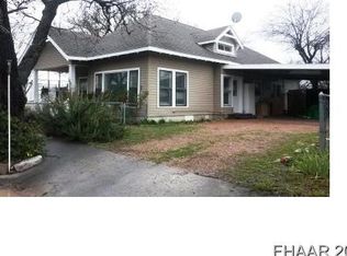608 S Main St, Lampasas, TX 76550