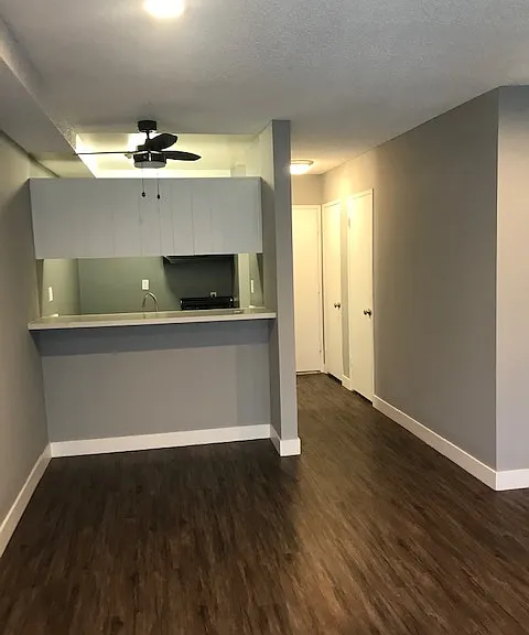5345 Sepulveda Boulevard — Photo 30