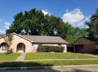 3839 Westmeadow Dr, Houston, TX 77082